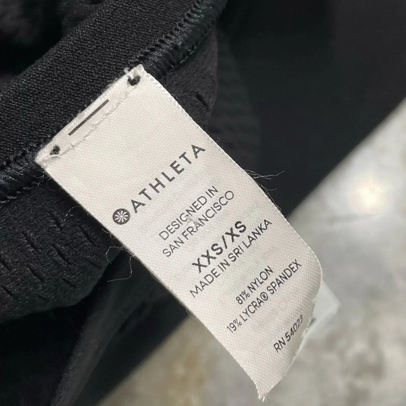 Athleta Summer 2019 Pavana Crop Tank Black Size XXS/XS Style 405156 - Picture 7 of 9